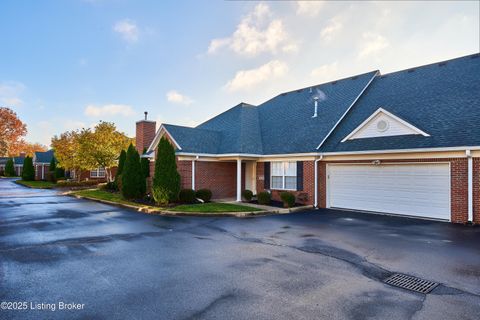 Photo of 4802 Whitekirk Ct, Louisville, KY 40222 (MLS # 1704060)