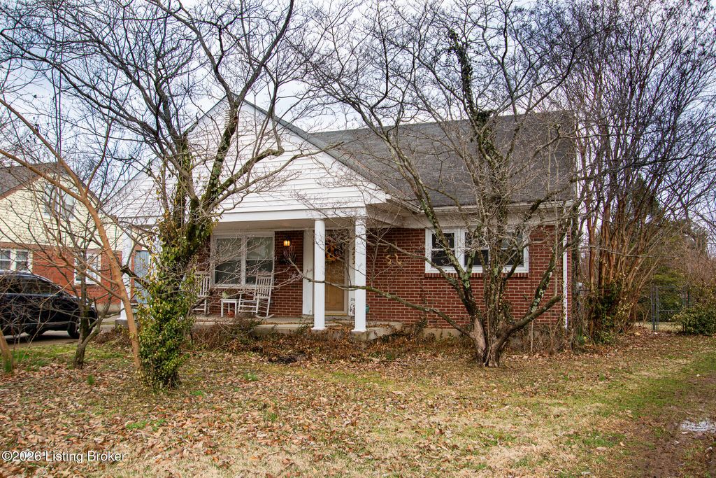 Photo of 4233 Hillbrook Dr, Louisville, KY 40220 (MLS # 1710416)