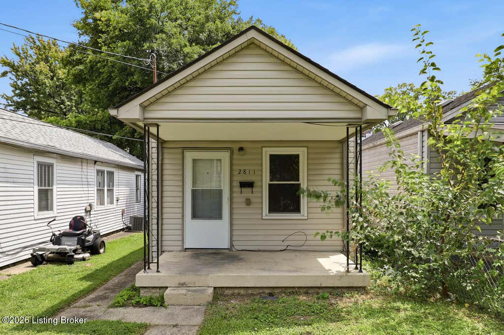 Photo of 2811 Montana Ave, Louisville, KY 40208 (MLS # 1725725)