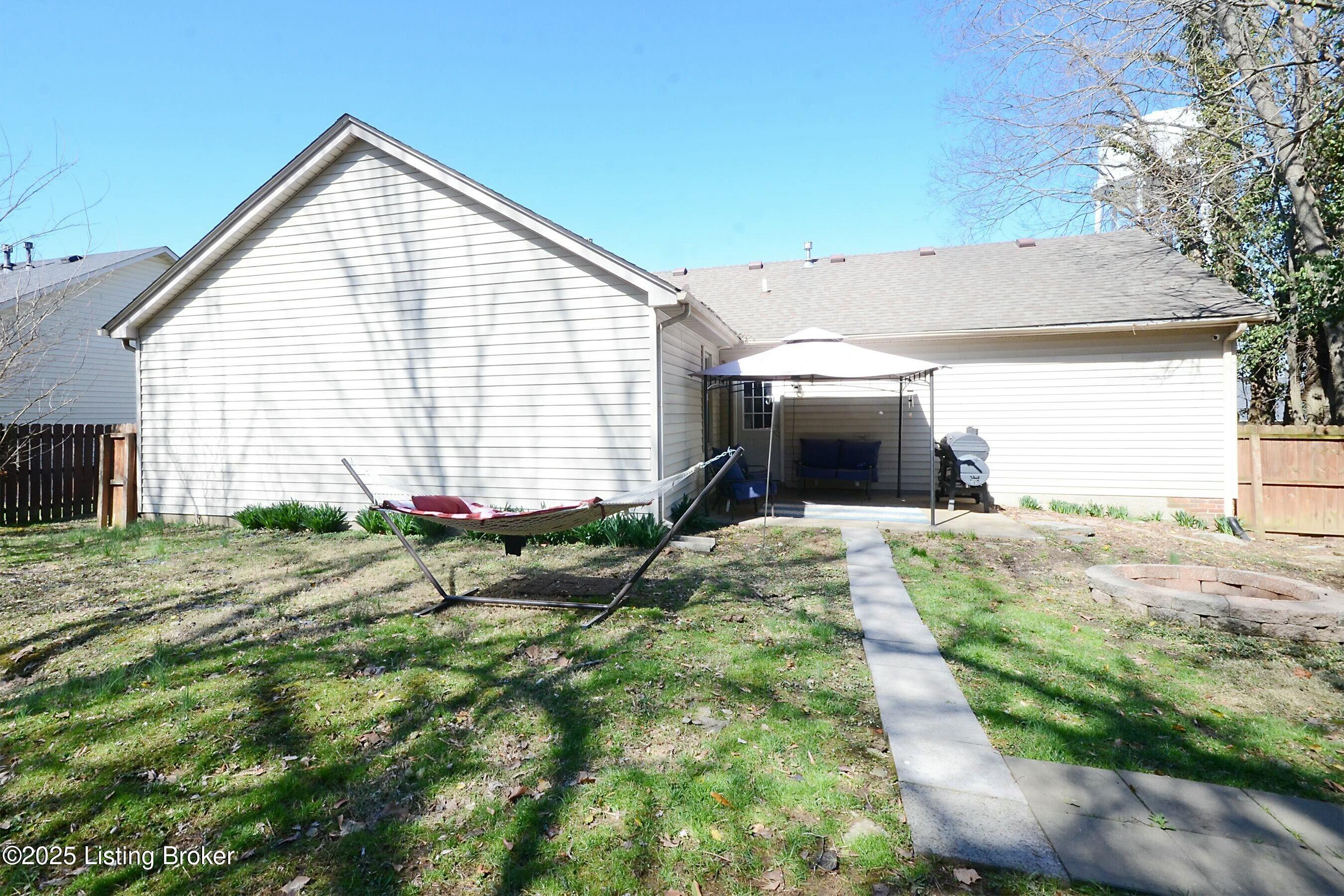 527 Hunting Hills Dr, Shelbyville, Kentucky image 4