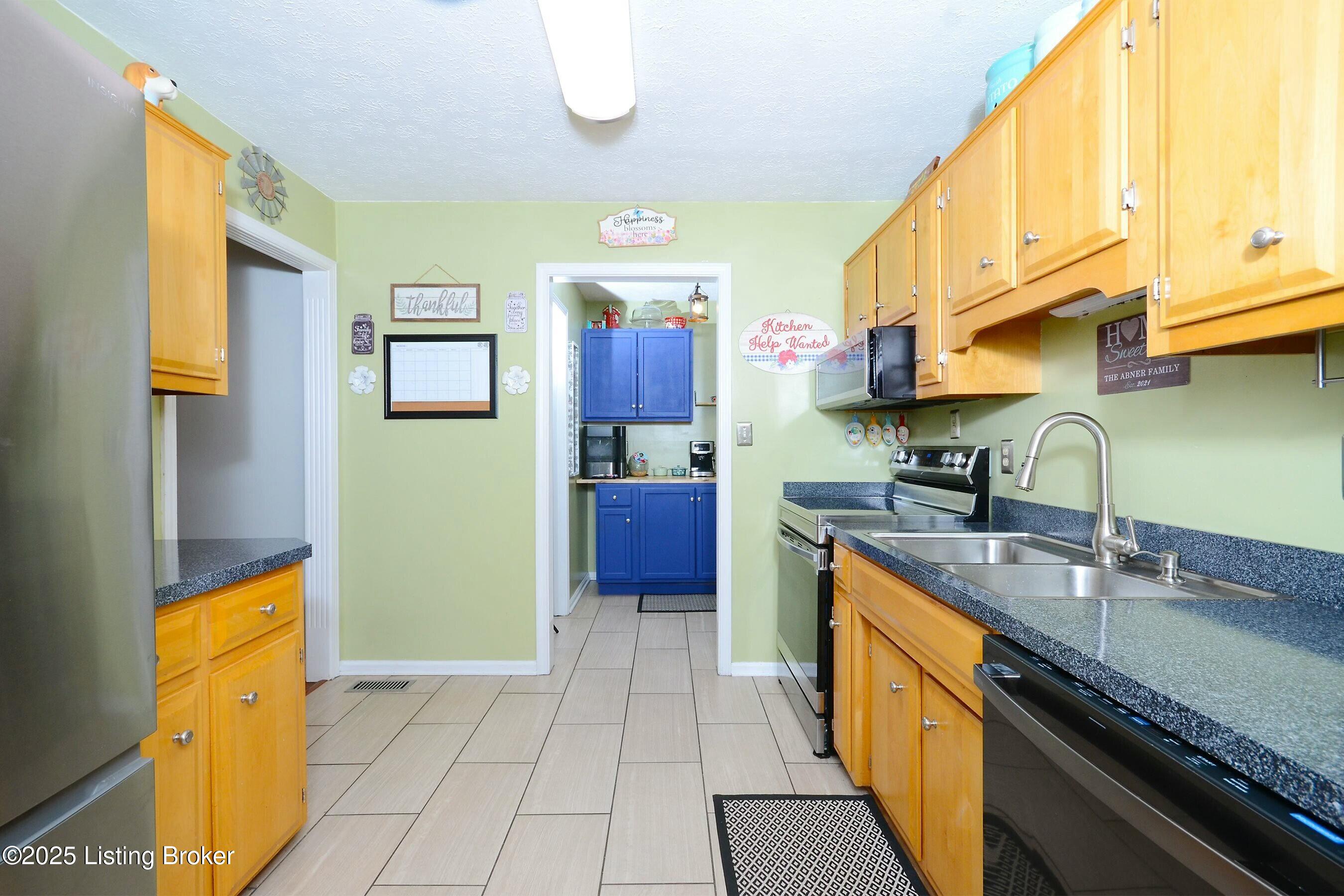 527 Hunting Hills Dr, Shelbyville, Kentucky image 7