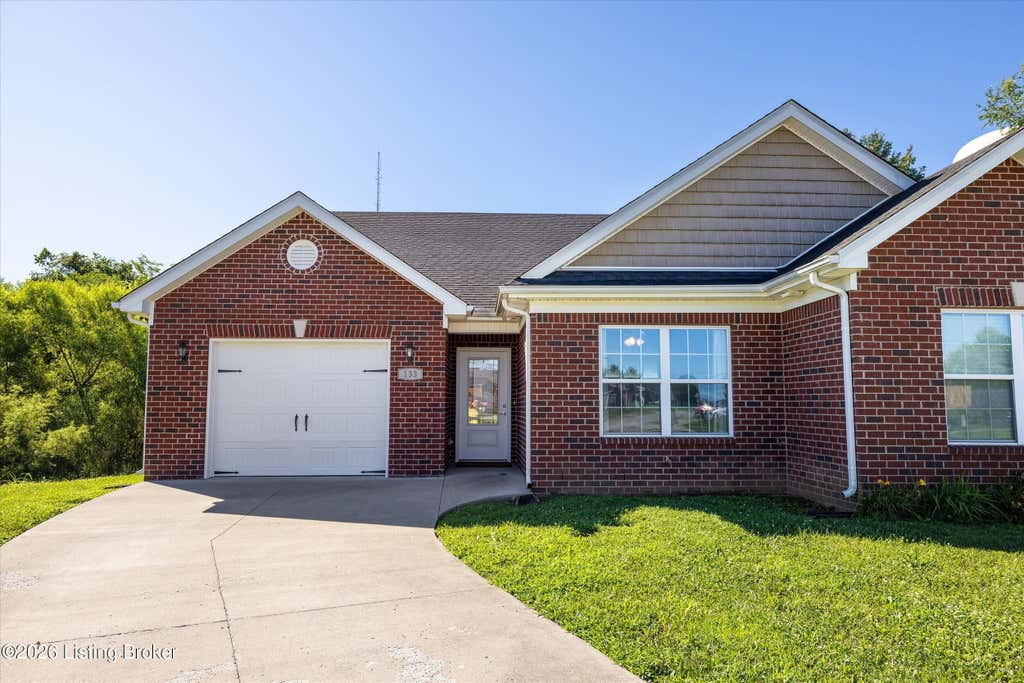 Photo of 133 Graystone Ct, Bardstown, KY 40004 (MLS # 1725482)