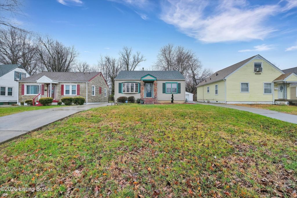 Photo of 3534 Algonquin Pkwy, Louisville, KY 40211 (MLS # 1710726)