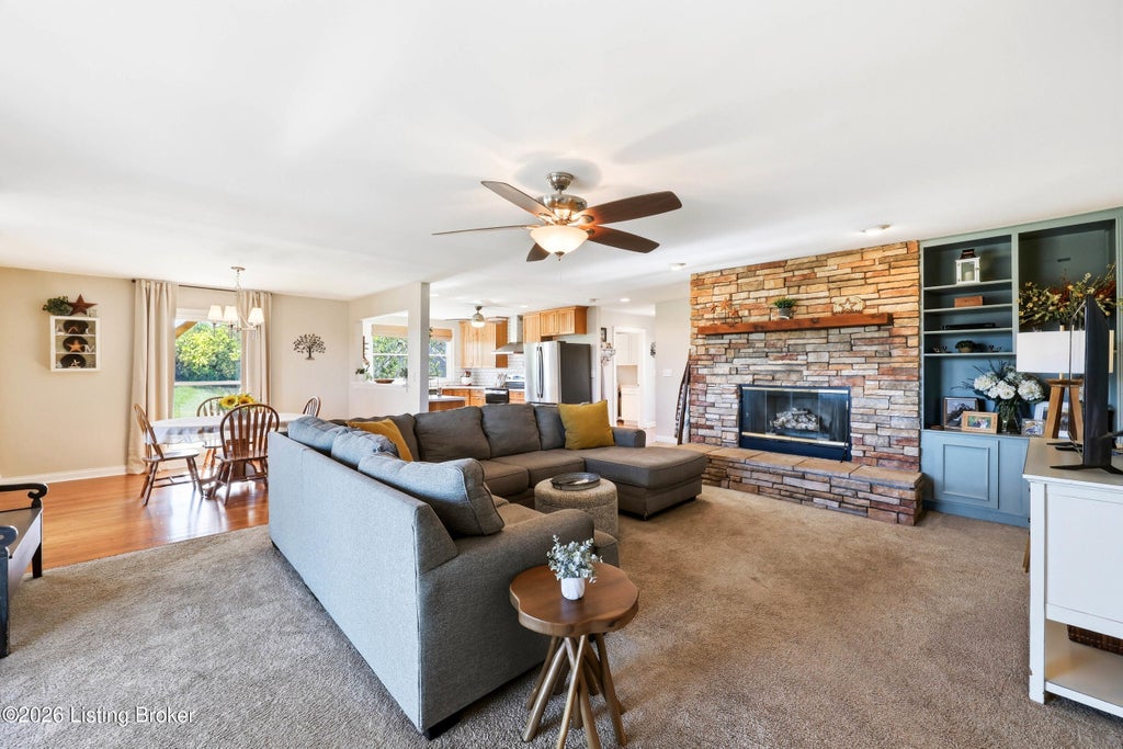 Photo of 135 Shouse Ct, Taylorsville, KY 40071 (MLS # 1732159)