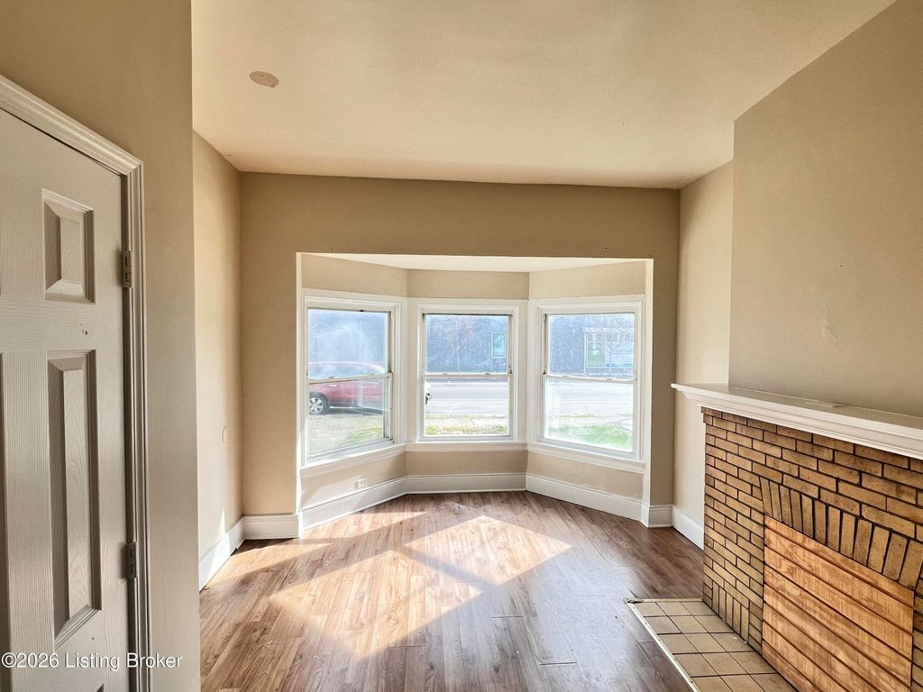 Photo of 2919 W Market St, Louisville, KY 40212 (MLS # 1712155)