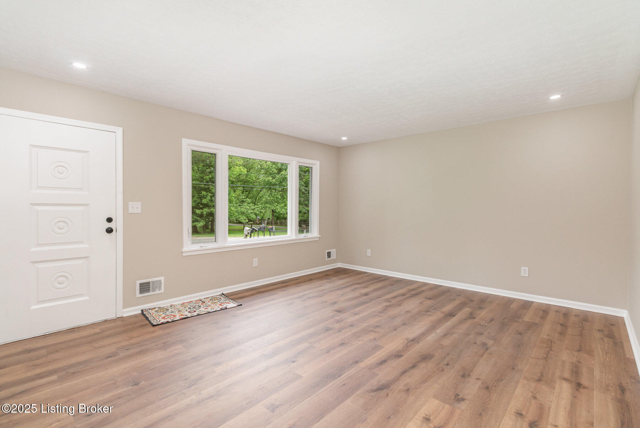 6505 Mayfair Ave, Prospect, Pennsylvania image 4
