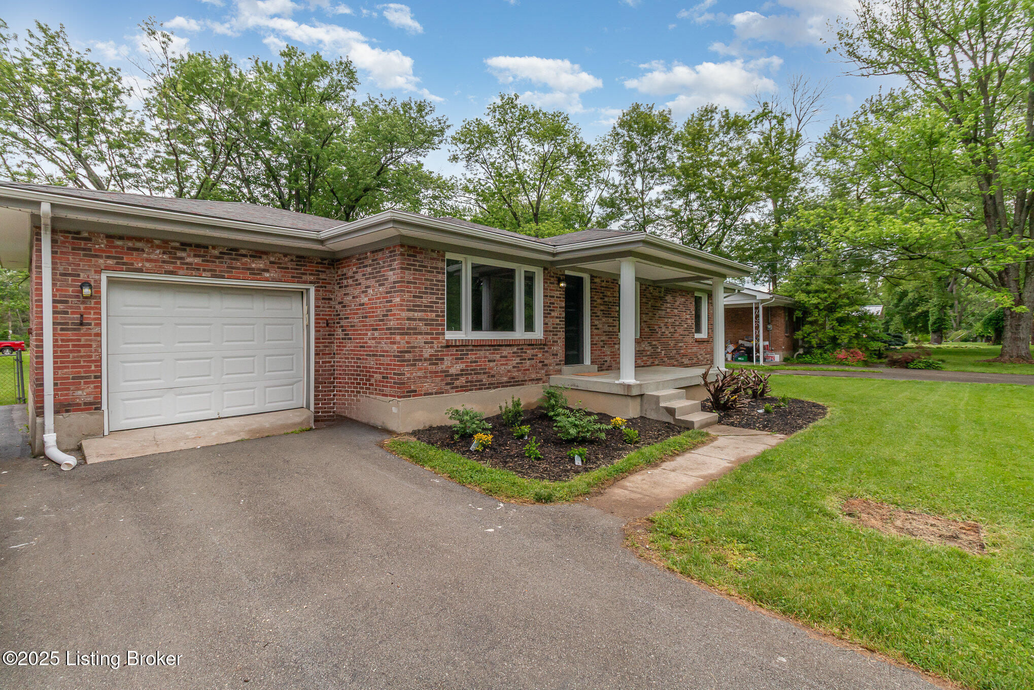 6505 Mayfair Ave, Prospect, Pennsylvania image 2