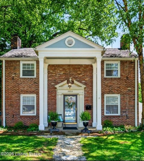 Photo of 2332 Brighton Dr, Louisville, KY 40205 (MLS # 1717182)