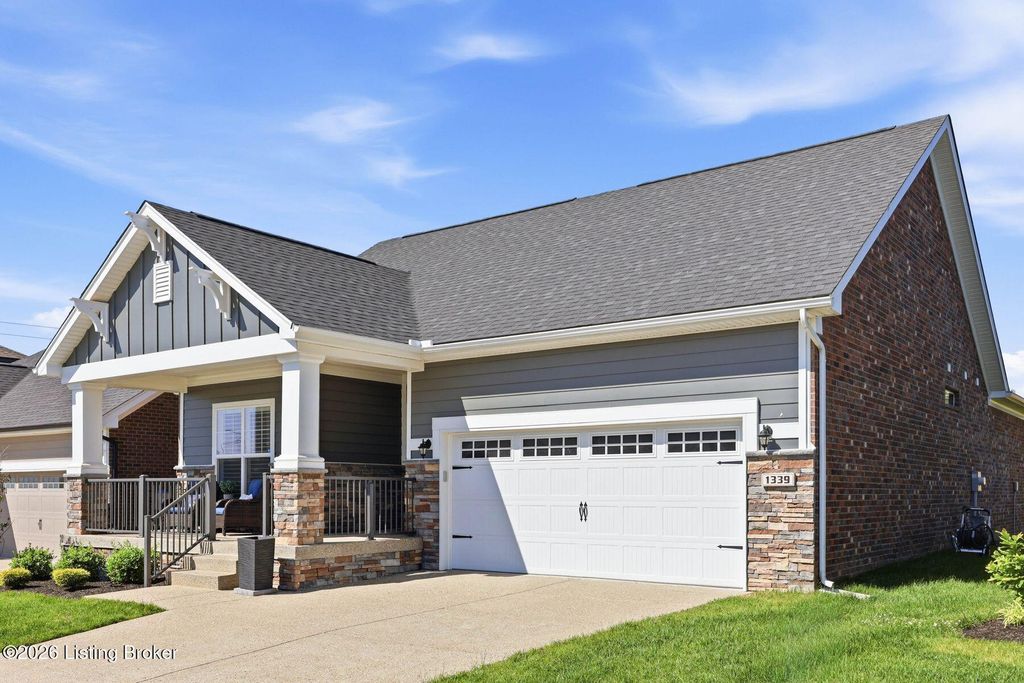 Photo of 1339 Helm Place Ln, Louisville, KY 40299 (MLS # 1717281)