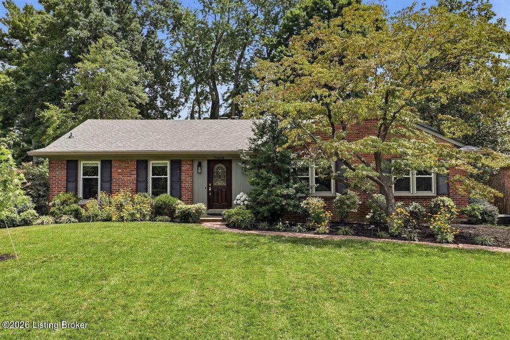 Photo of 7608 Springvale Dr, Louisville, KY 40241 (MLS # 1724819)