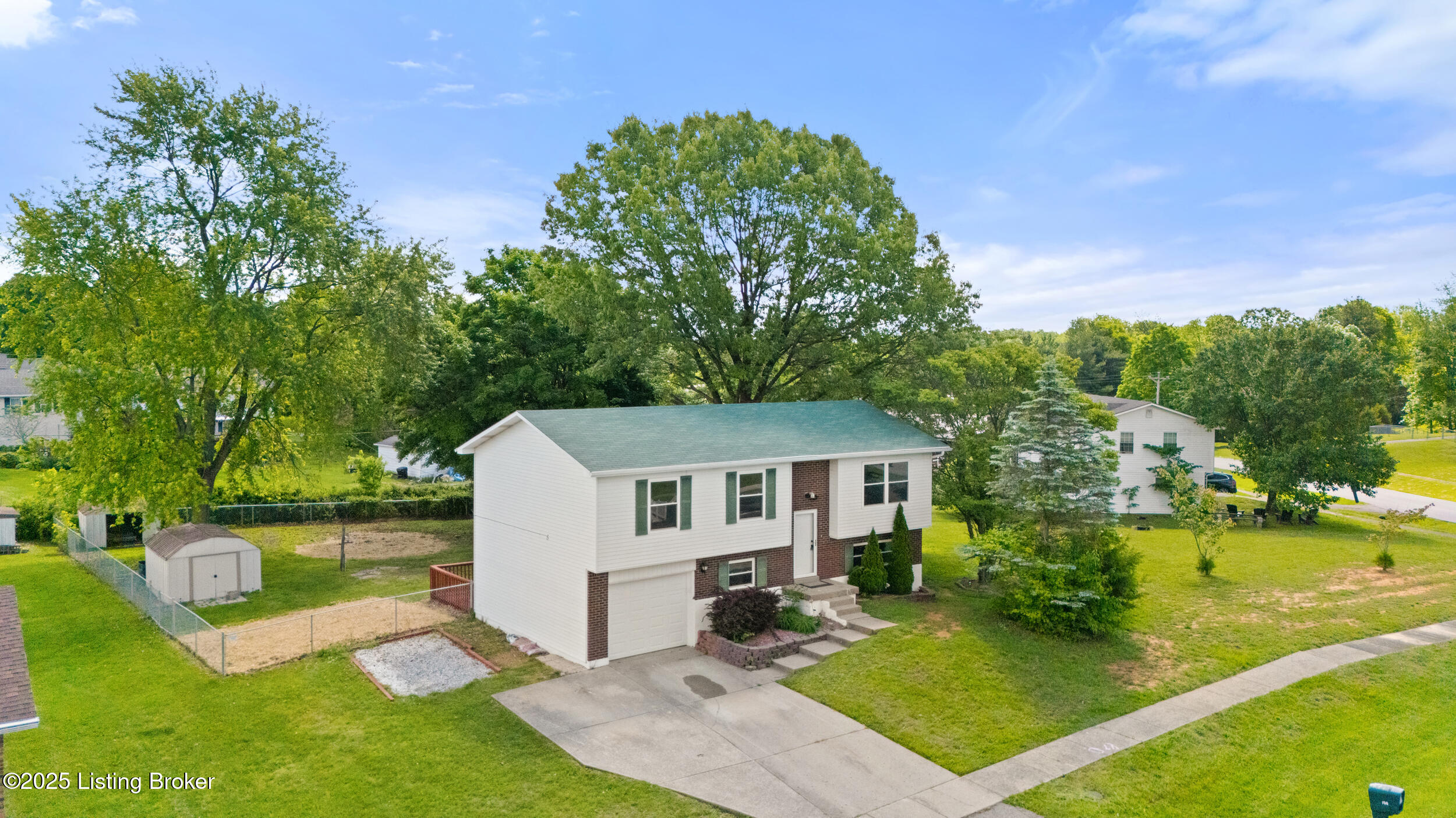 700 Magnolia Dr, Radcliff, Pennsylvania image 2