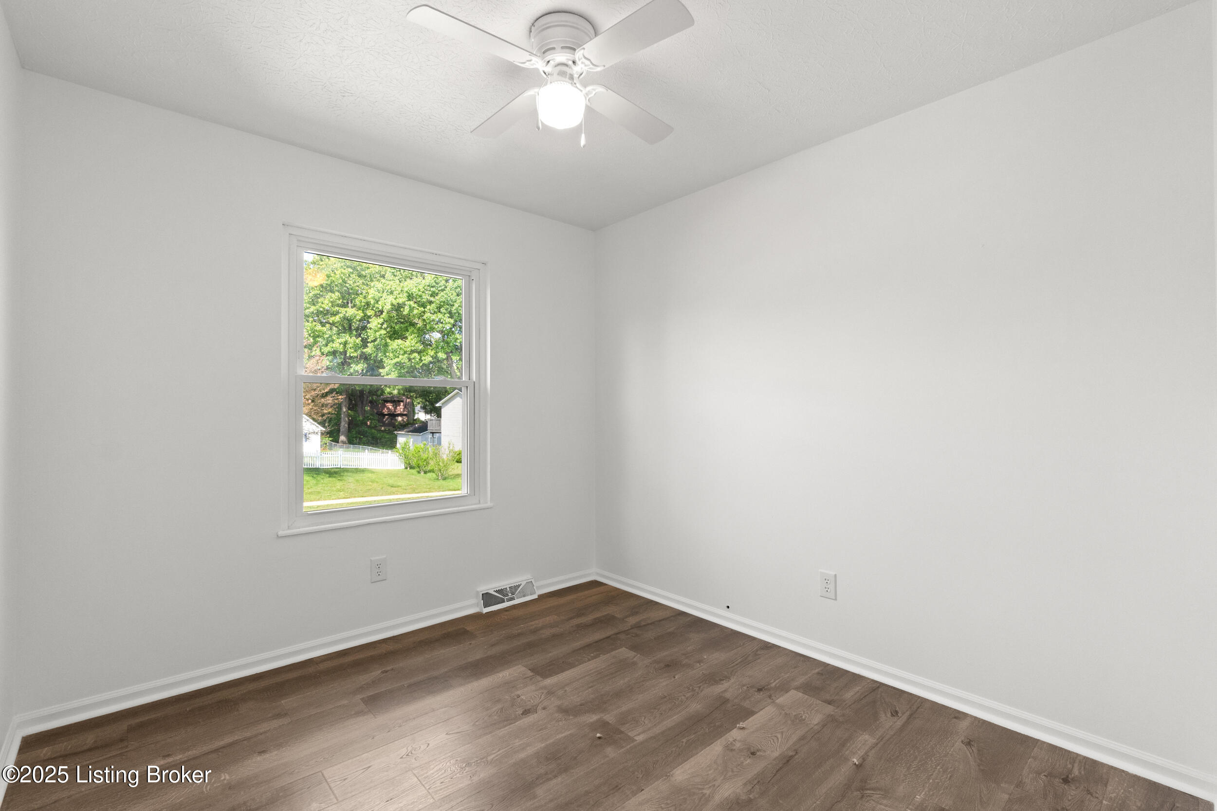 700 Magnolia Dr, Radcliff, Pennsylvania image 11