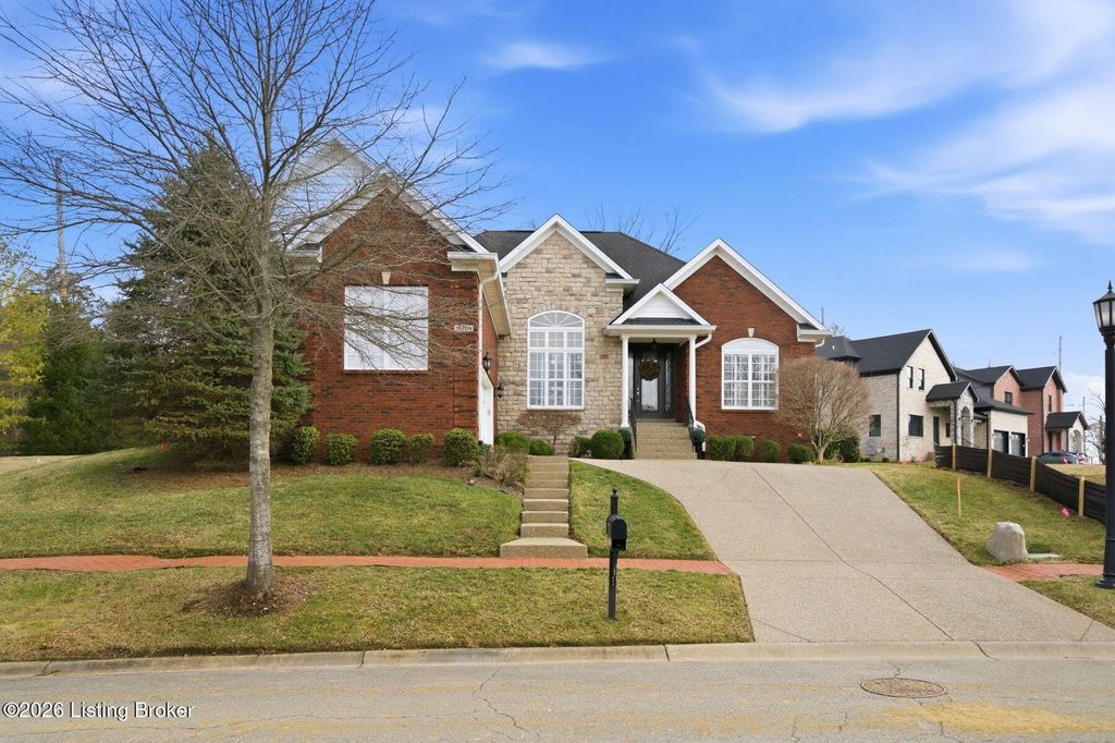 Photo of 16704 Taddington Pl, Louisville, KY 40245 (MLS # 1709382)