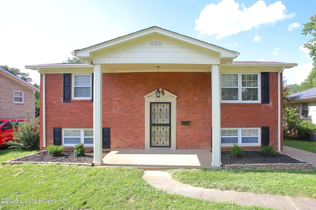 Photo of 4421 Rockwood Dr, Louisville, KY 40220 (MLS # 1727094)