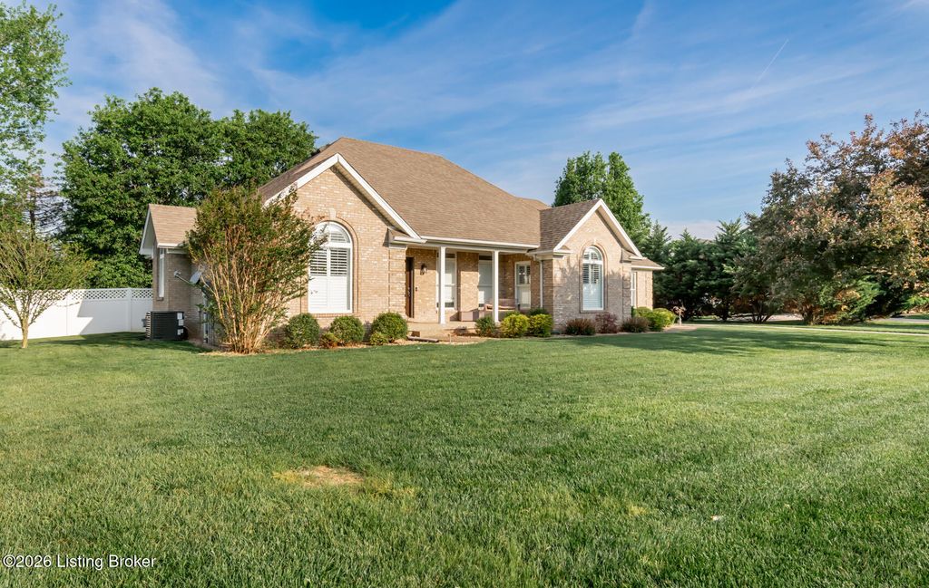 Photo of 208 Blackberry Cir, Mt Washington, KY 40047 (MLS # 1717363)
