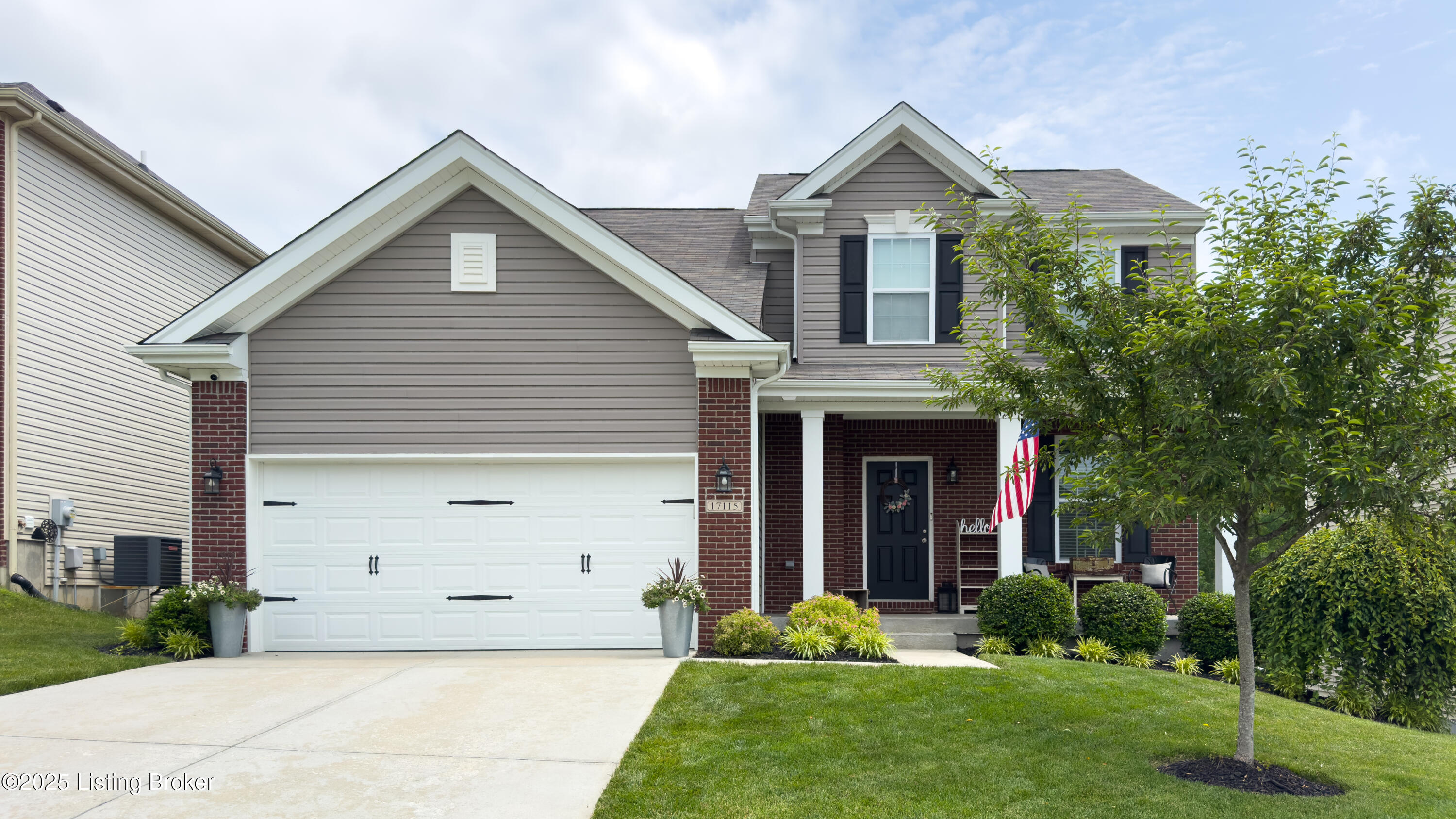 17115 Green Crest Ln, Louisville, Kentucky image 3