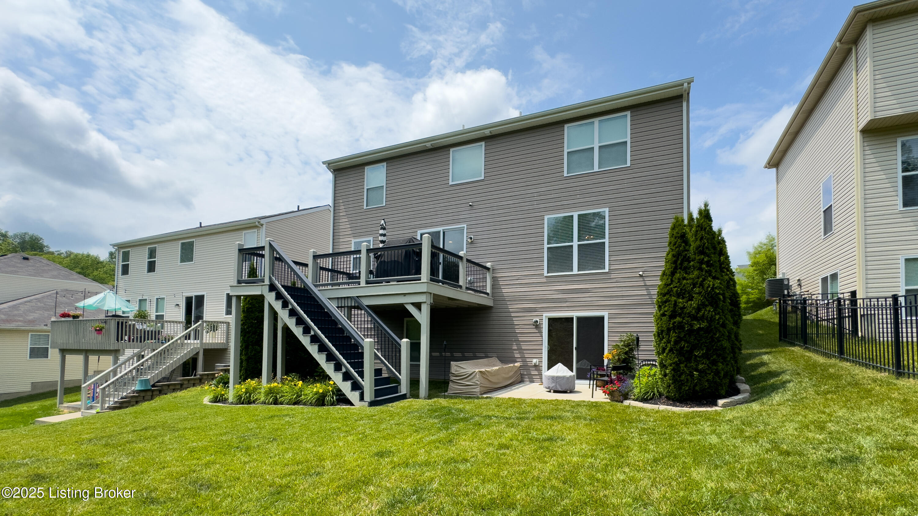 17115 Green Crest Ln, Louisville, Kentucky image 40
