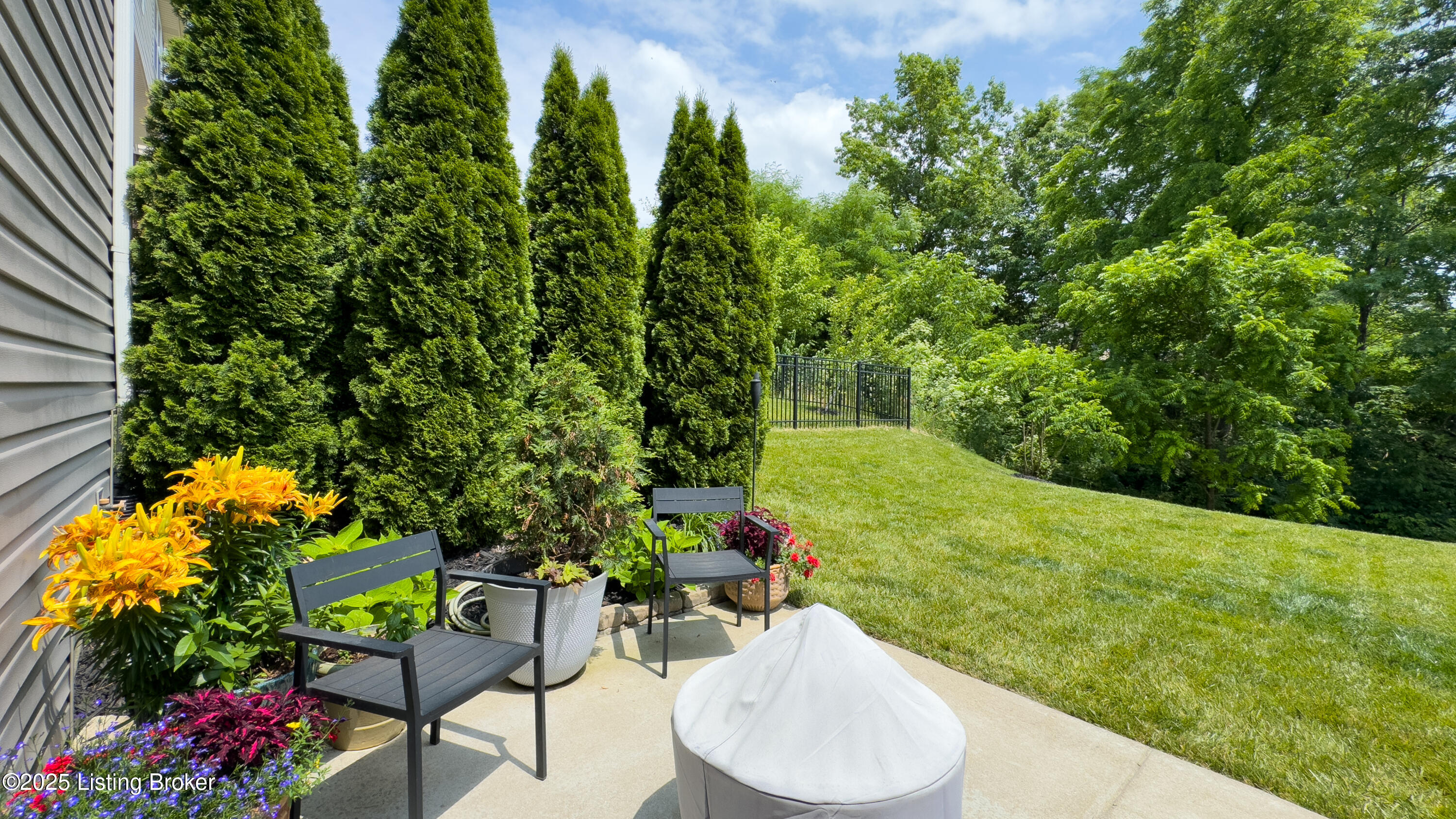 17115 Green Crest Ln, Louisville, Kentucky image 38