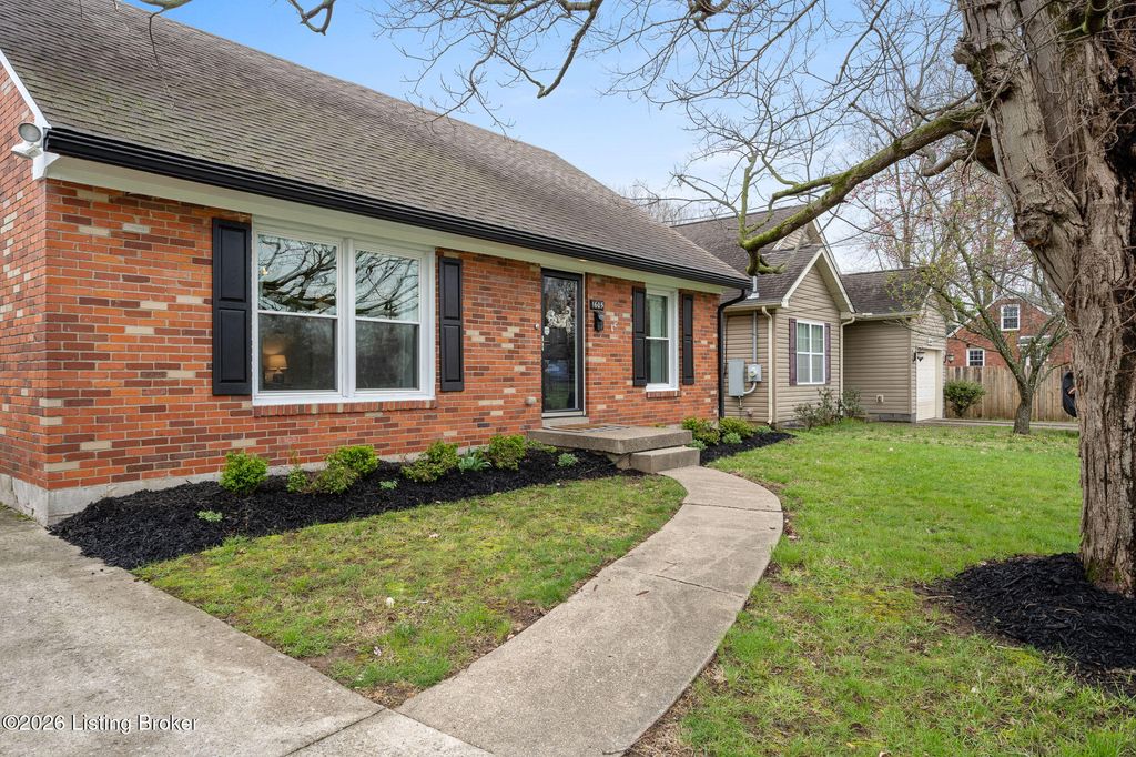 Photo of 1605 Military Ave, Louisville, KY 40242 (MLS # 1712809)