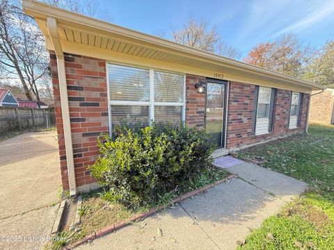 Photo of 10812 Dorton Dr, Louisville, KY 40272 (MLS # 1703485)