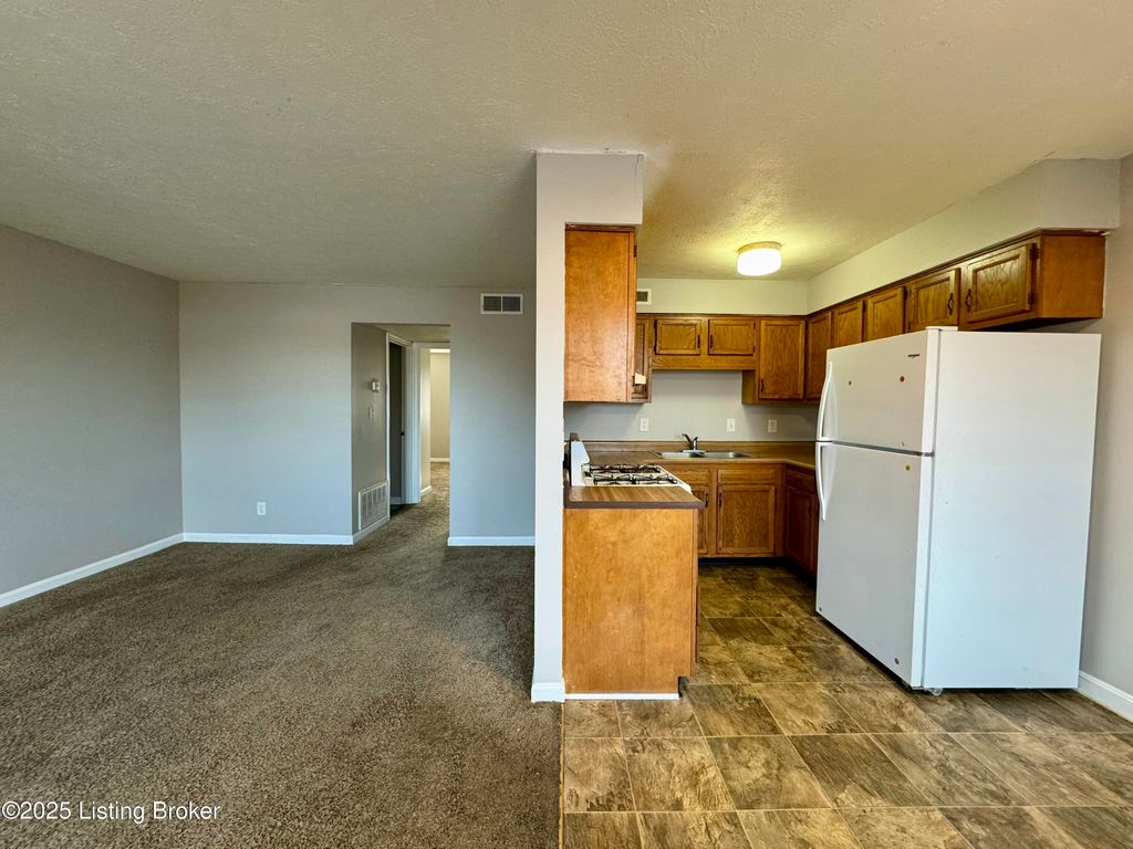 Photo of 7110 Floydsburg Rd, Crestwood, KY 40014 (MLS # 1707815)