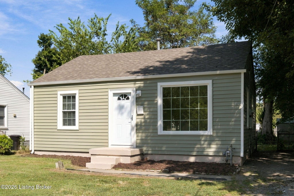 Photo of 1027 Seelbach Ave, Louisville, KY 40215 (MLS # 1729170)