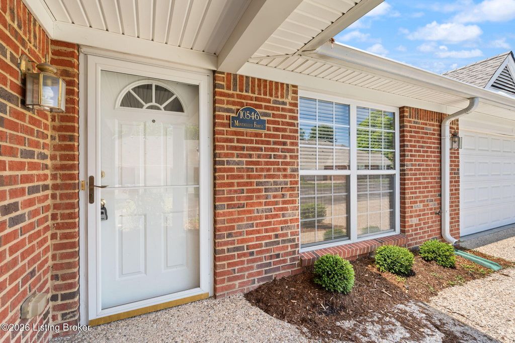 Photo of 10546 Monticello Forest Cir, Jeffersontown, KY 40299 (MLS # 1716178)
