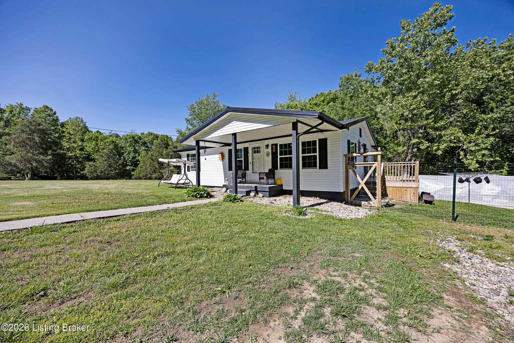 Photo of 103 Putters Pk Dr, New Haven, KY 40051 (MLS # 1723083)