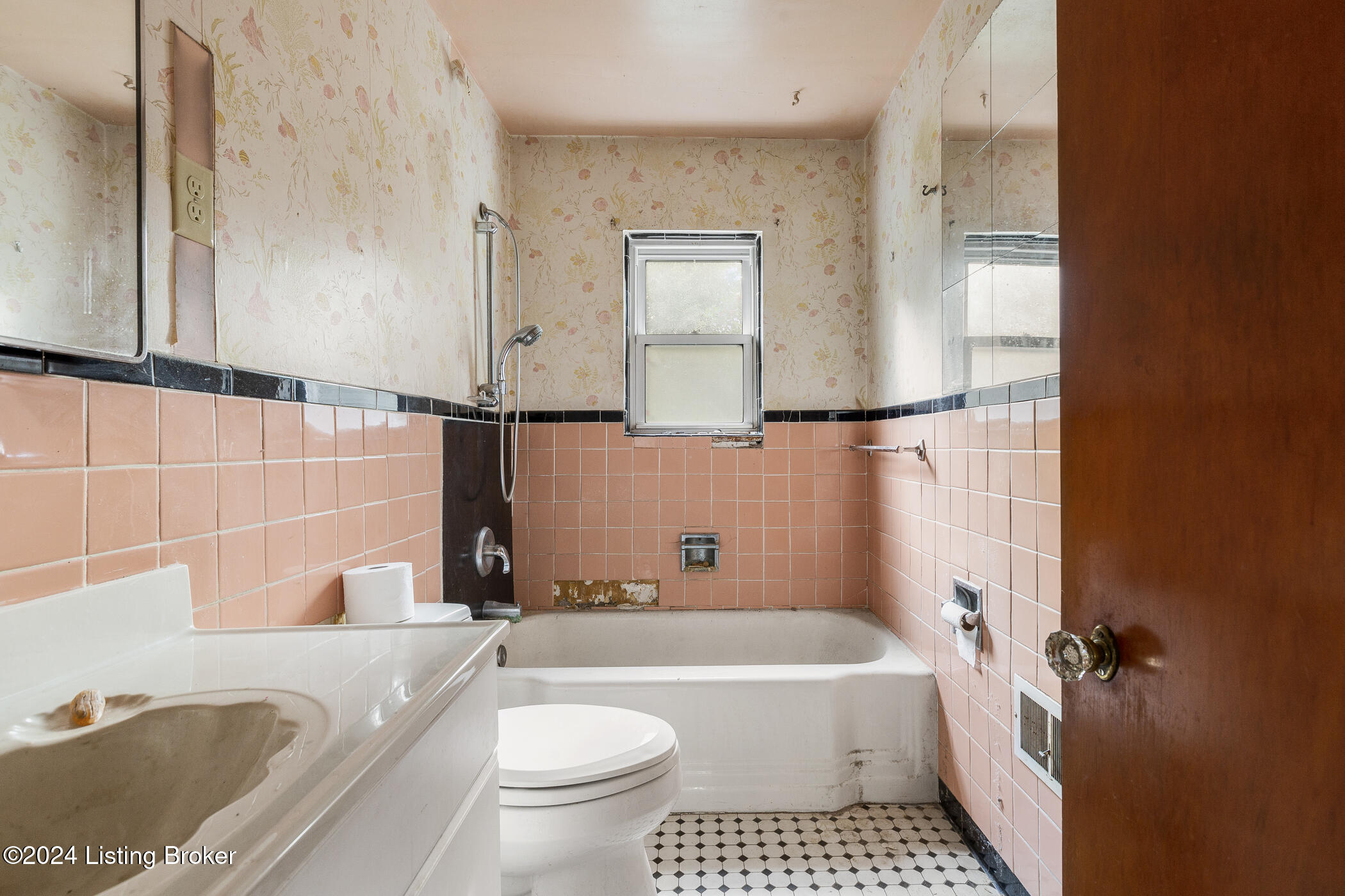 1326 Phyllis Ave, Louisville, Kentucky image 21