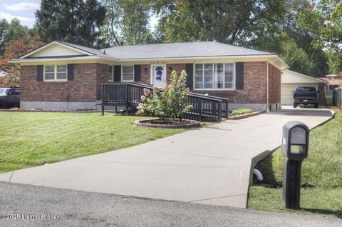Photo of 7900 Nottoway Cir, Louisville, KY 40214 (MLS # 1700788) Photo of 7900 Nottoway Cir, Louisville, KY 40214 (MLS # 1700788)