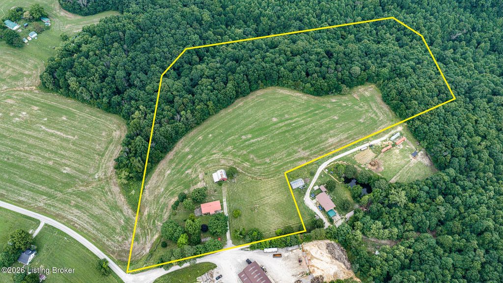 Photo of 3604 Mount Zion Rd, Brownsville, KY 42210 (MLS # 1719163)