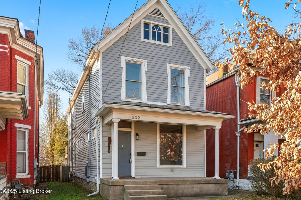 Photo of 1332 S Floyd St, Louisville, KY 40208 (MLS # 1706599)