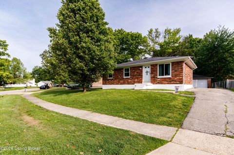 Photo of 5904 Carmelwood Dr, Louisville, KY 40229 (MLS # 1715902)