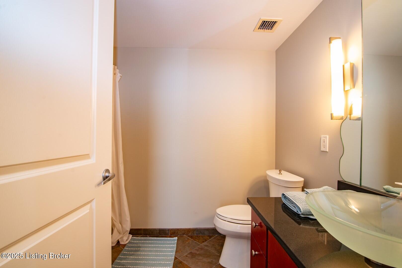 604 S 3rd St #803, Louisville, Kentucky image 32
