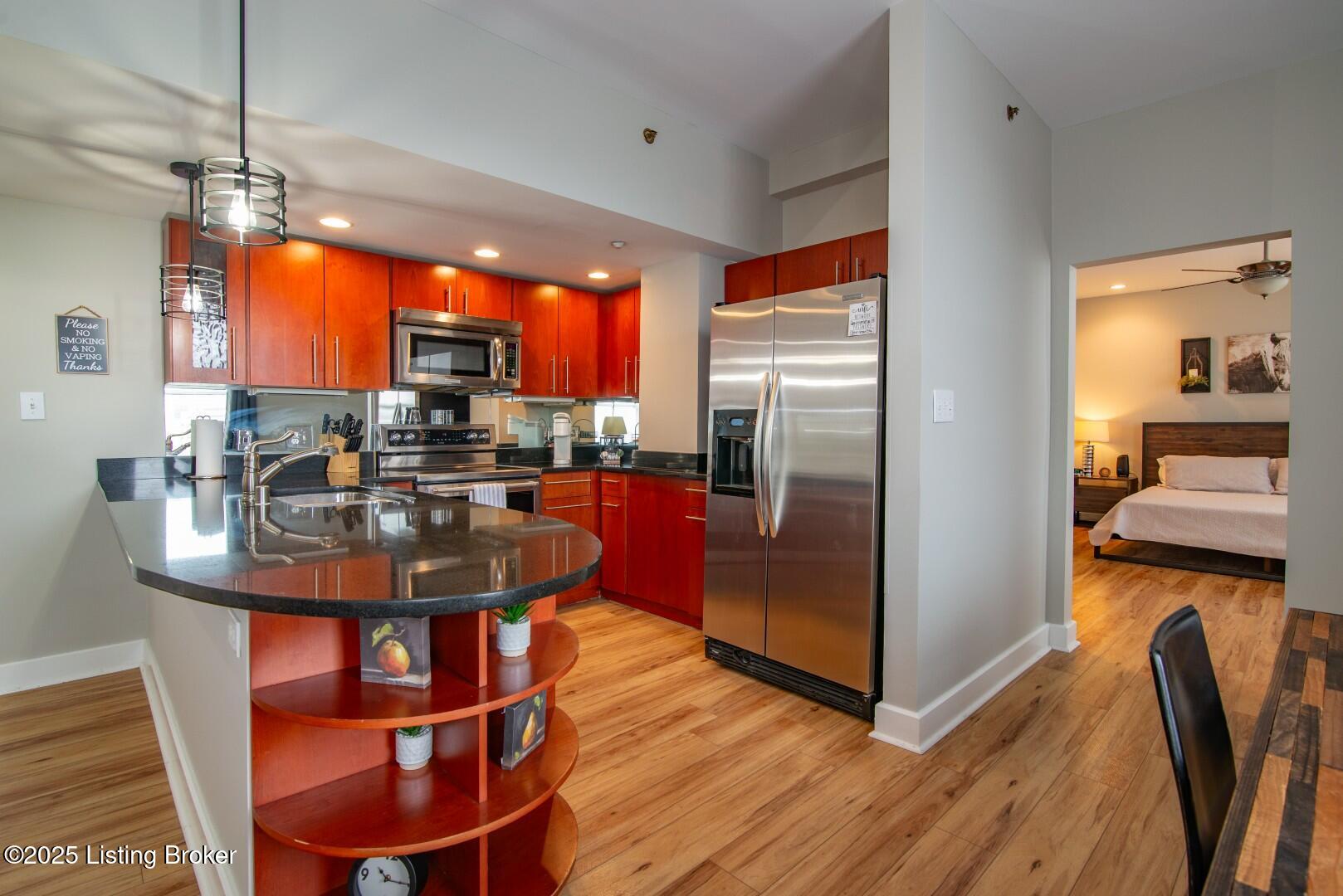 604 S 3rd St #803, Louisville, Kentucky image 9