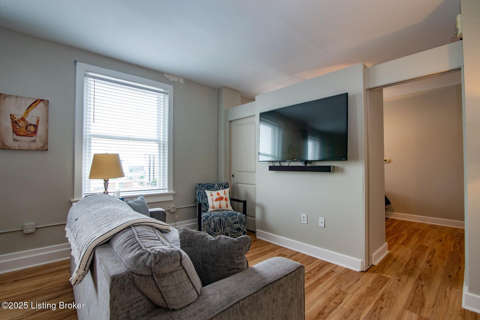 604 S 3rd St #803, Louisville, Kentucky image 8