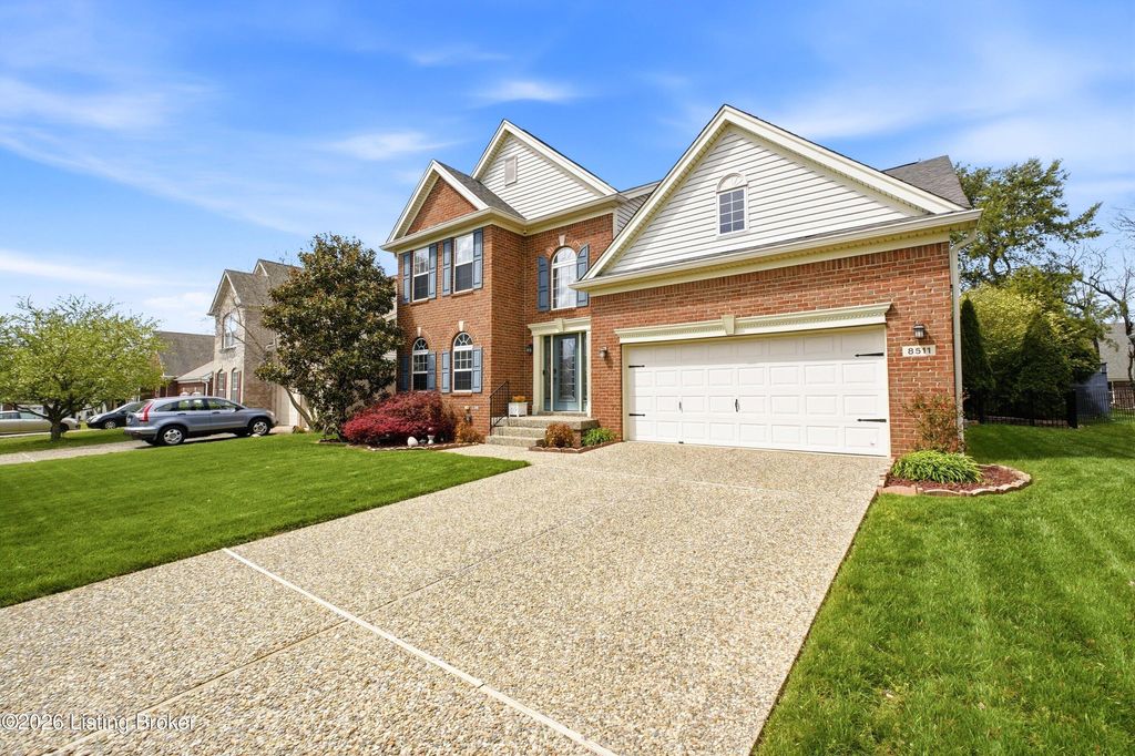 Photo of 8511 Missionary Ct, Louisville, KY 40291 (MLS # 1713922)