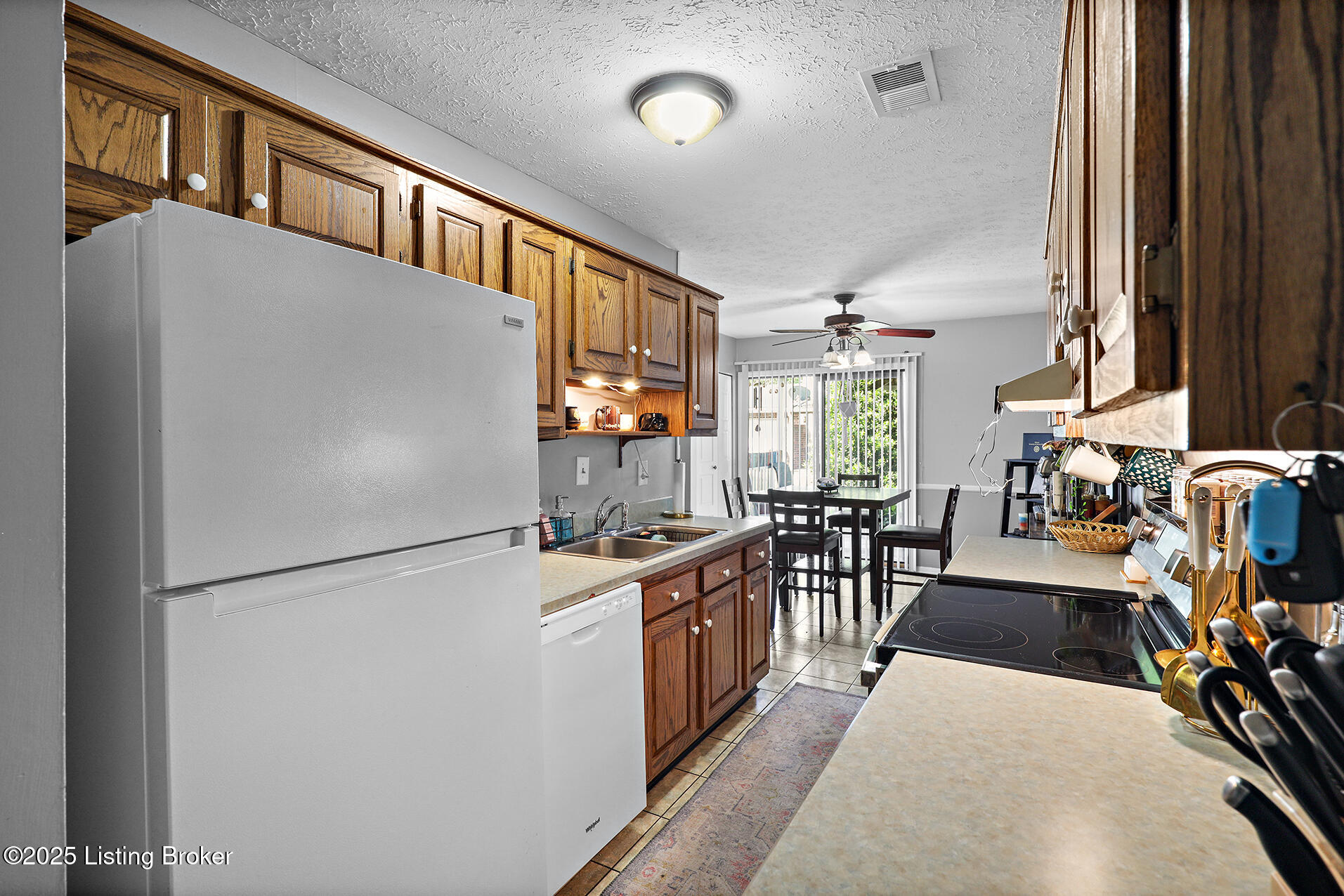 3104 Valleyside Ct, Louisville, Pennsylvania image 11