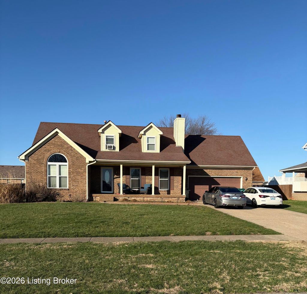 Photo of 484 Circle Valley Dr, Louisville, KY 40229 (MLS # 1711398)