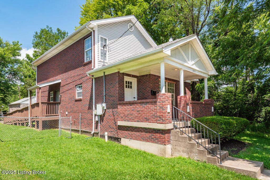 Photo of 3223 Herman St, Louisville, KY 40212 (MLS # 1714133)