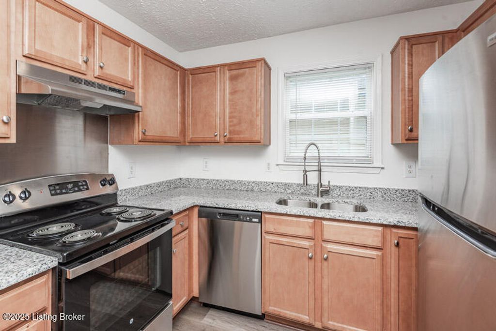 Photo of 3223 Herman St, Louisville, KY 40212 (MLS # 1714133)