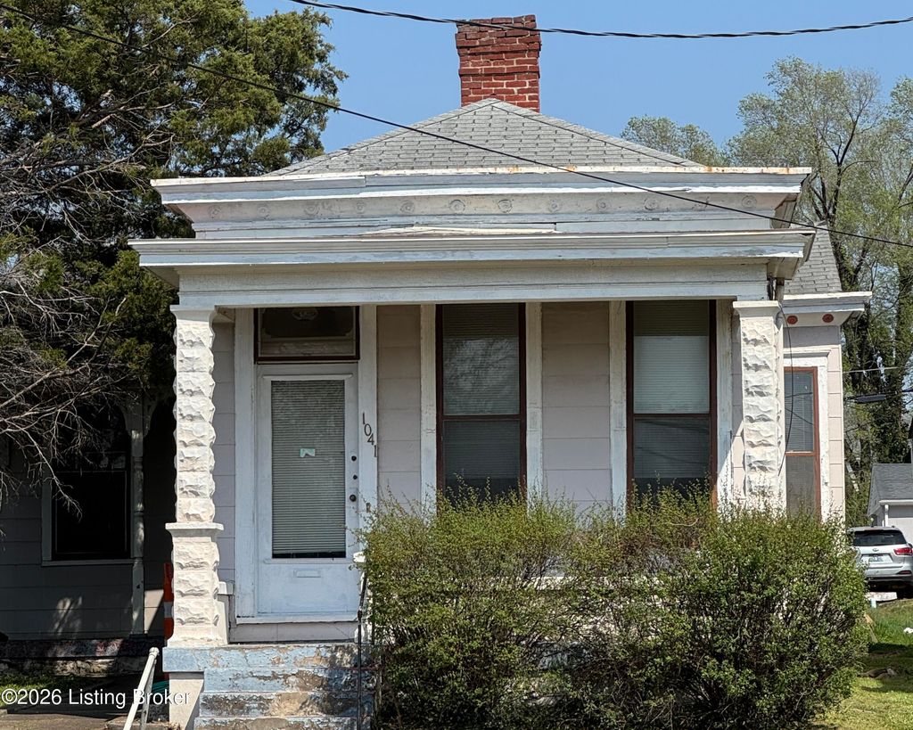 Photo of 1041 Barret Ave, Louisville, KY 40204 (MLS # 1713061)