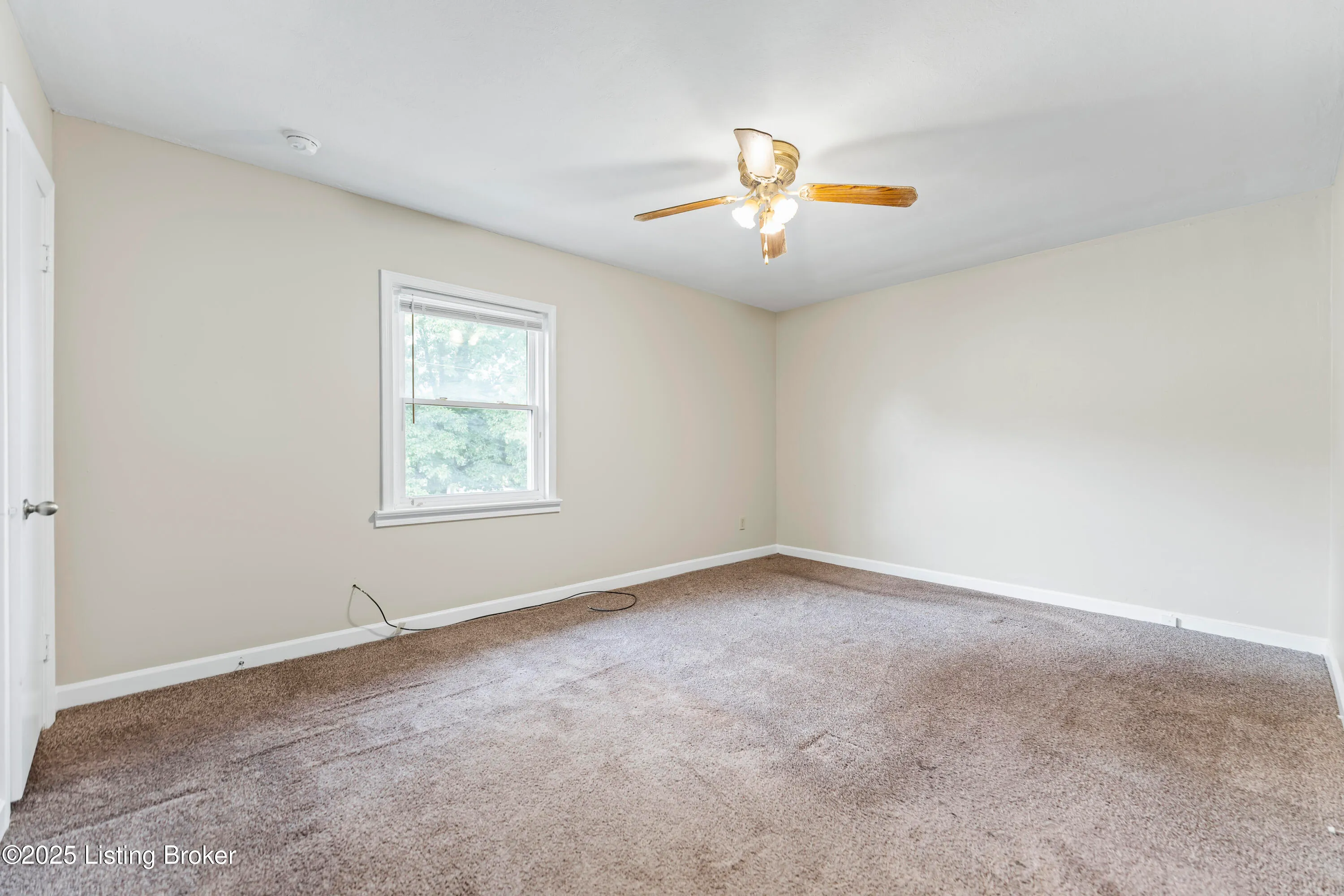 Louisville, Kentucky 40210, United States, 2 Bedrooms Bedrooms, ,1 BathroomBathrooms,Residential,Active,148430