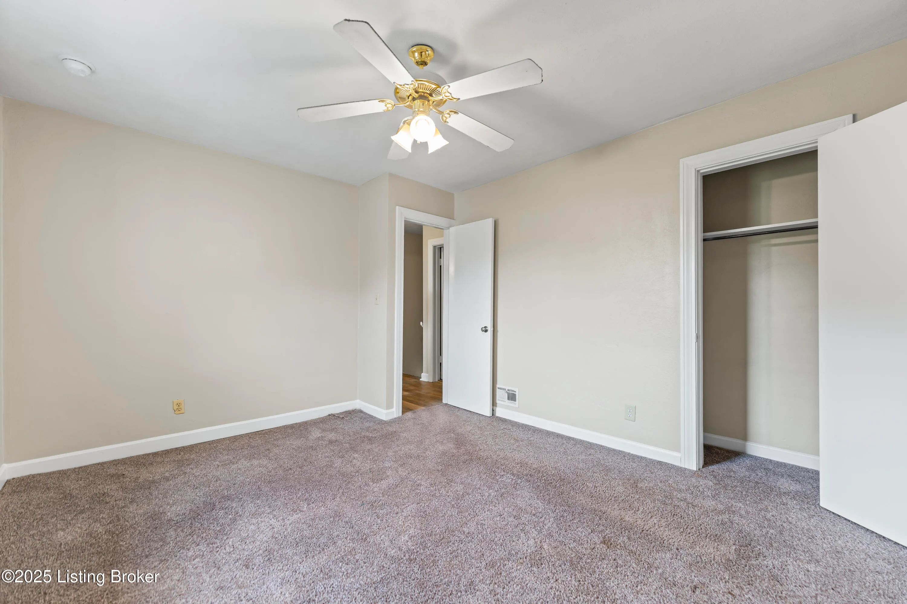 Louisville, Kentucky 40210, United States, 2 Bedrooms Bedrooms, ,1 BathroomBathrooms,Residential,Active,148430