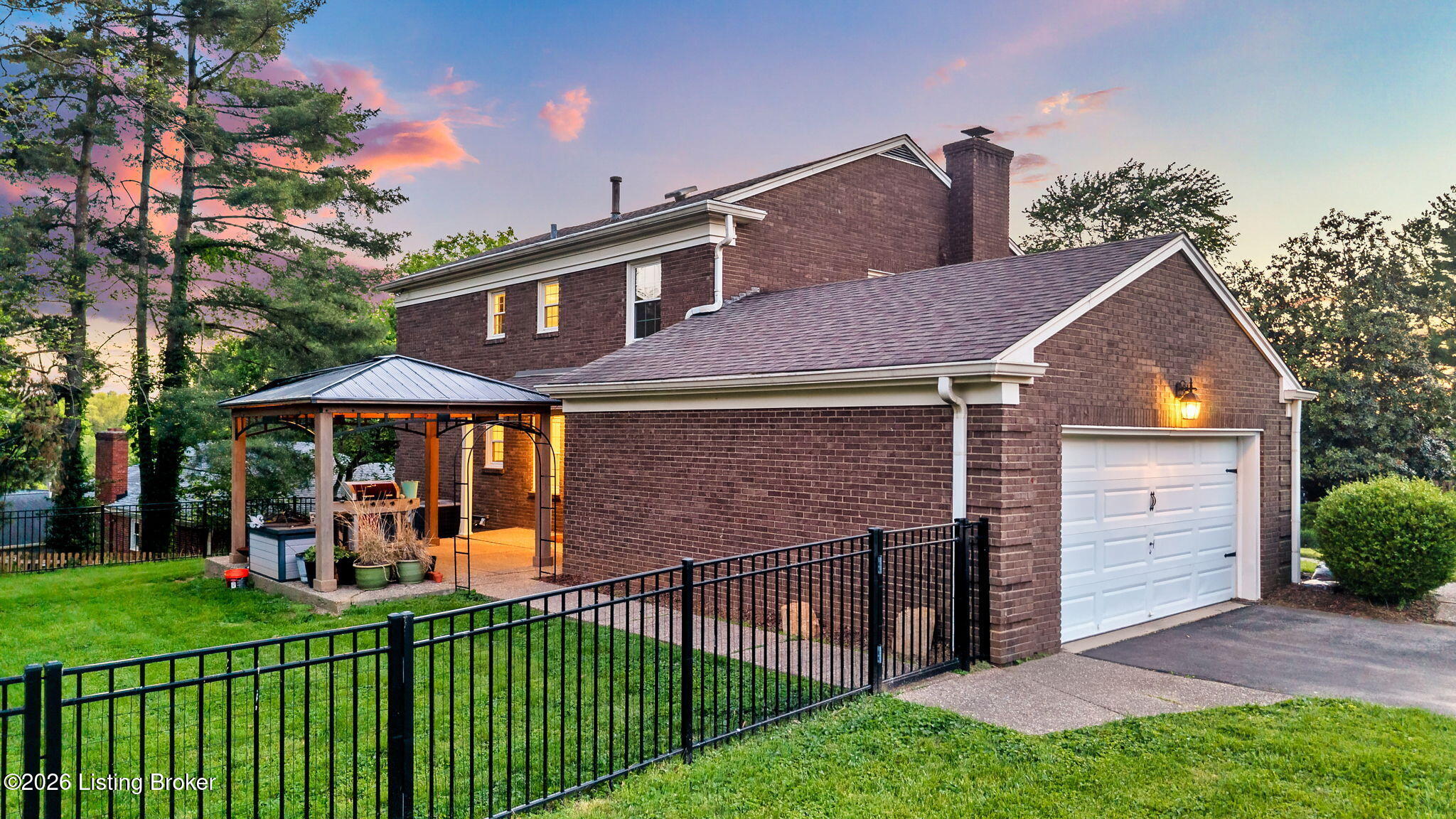 4605 Deepwood Dr