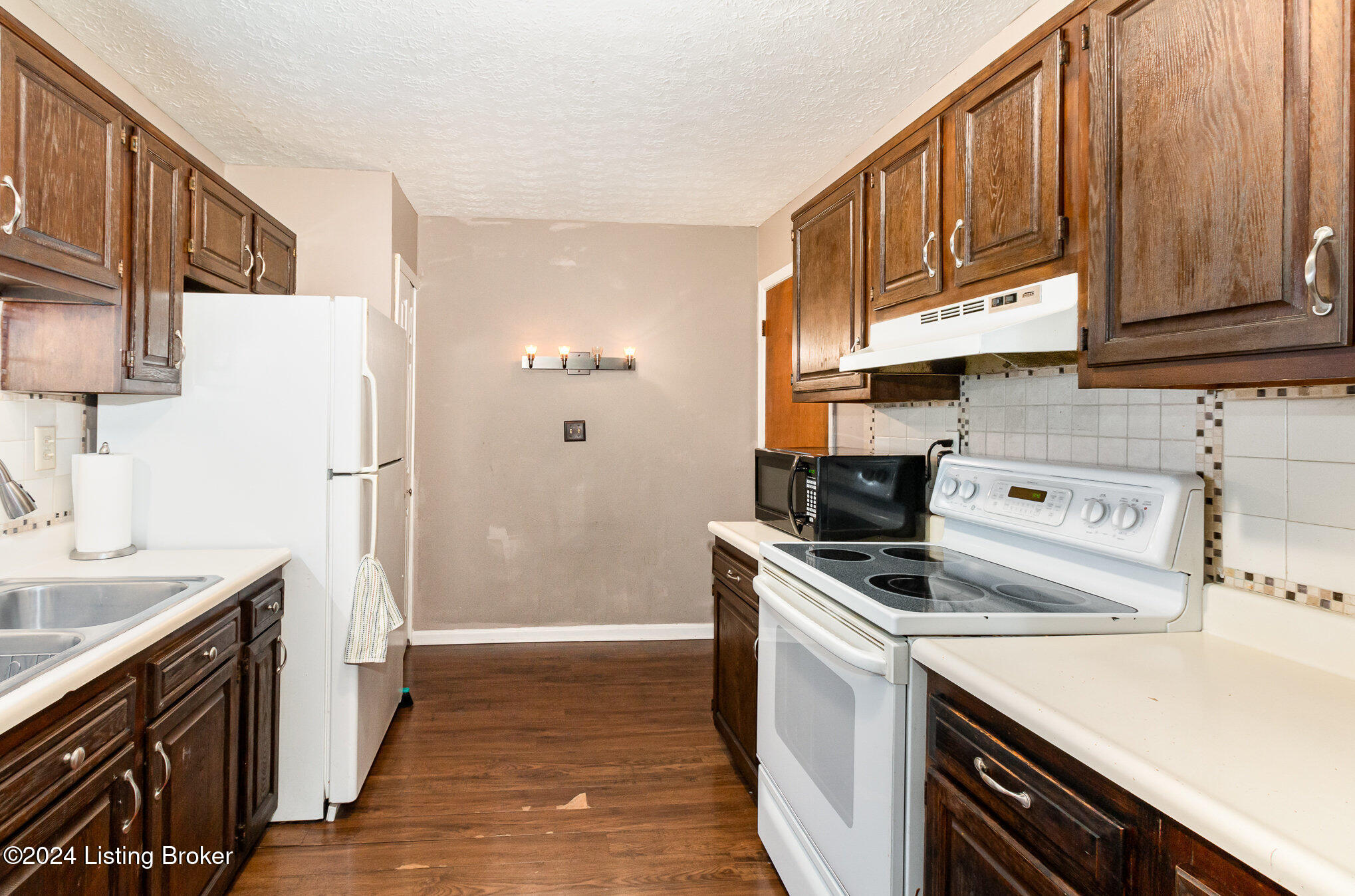 3005 Treeview Ct, Louisville, Kentucky image 9