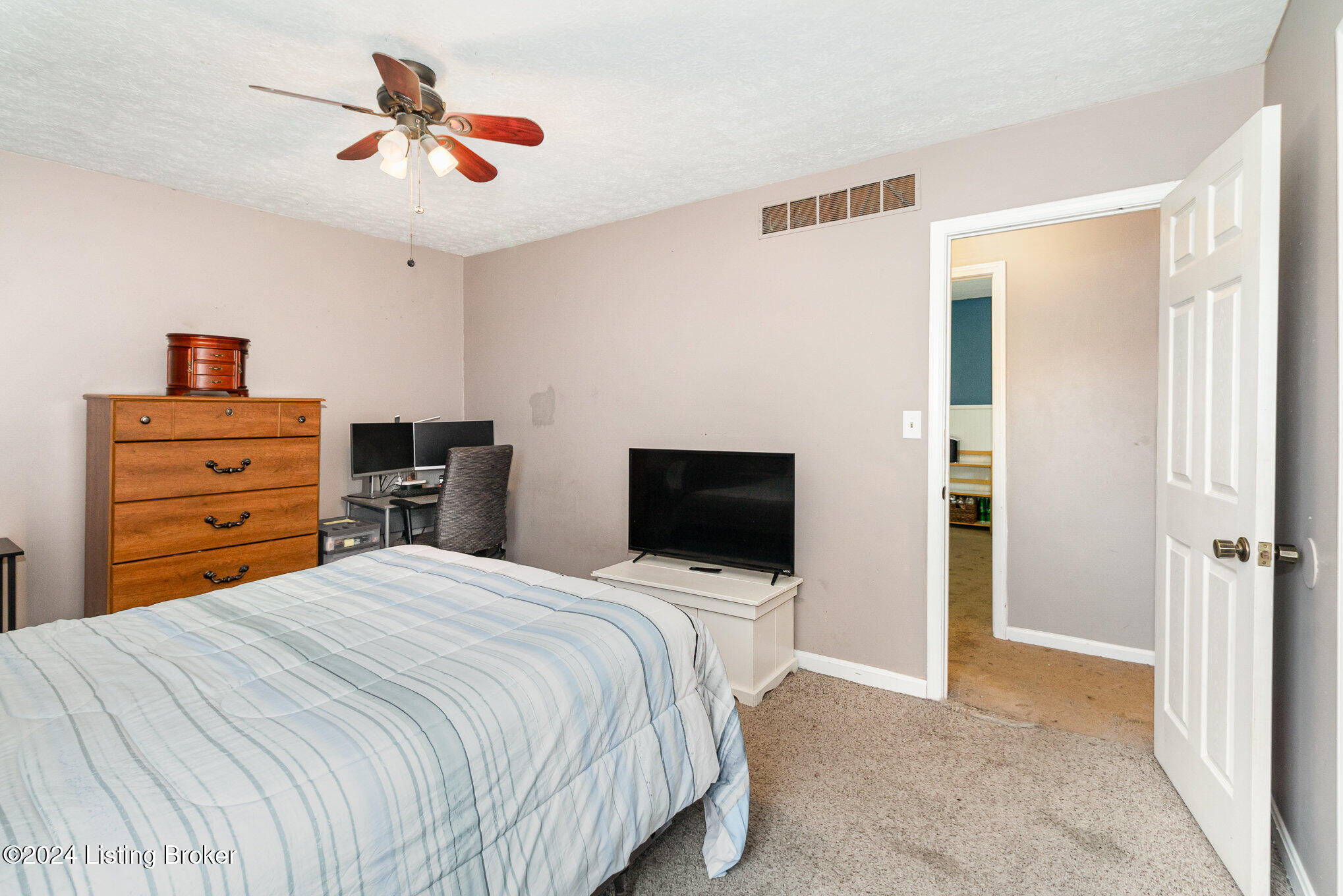 3005 Treeview Ct, Louisville, Kentucky image 13