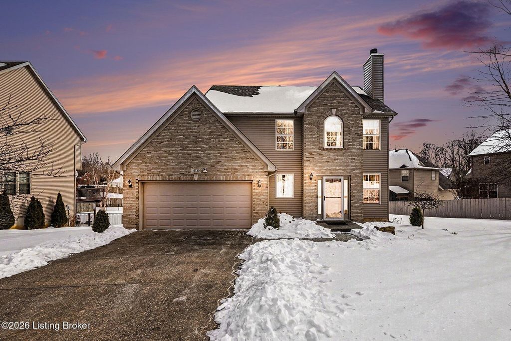 Photo of 16730 Summit Vista Way, Louisville, KY 40245 (MLS # 1709124)