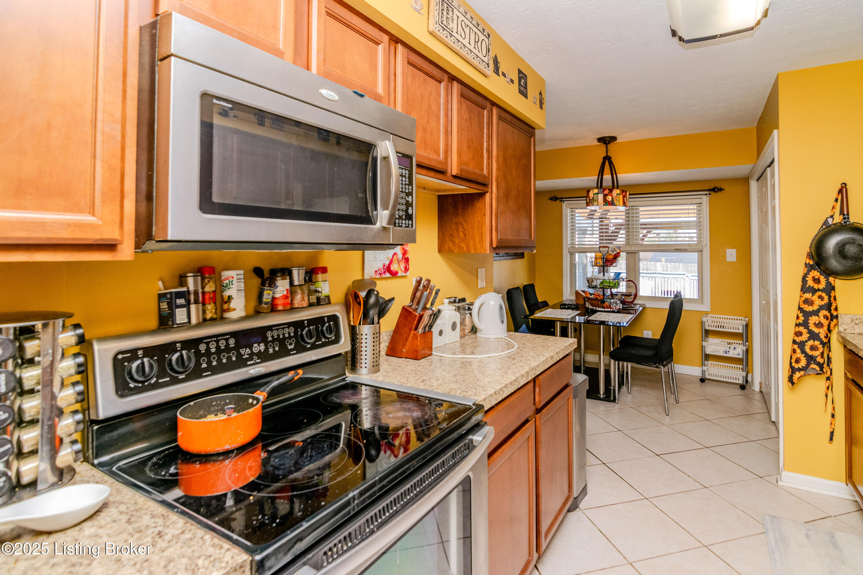 3308 Huntmaster Cir, Lexington, Kentucky image 7