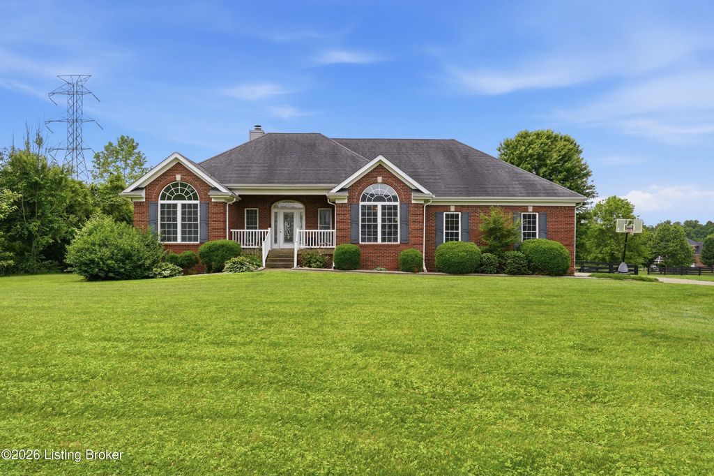 Photo of 2500 Sycamore Run Pt, La Grange, KY 40031 (MLS # 1718730)